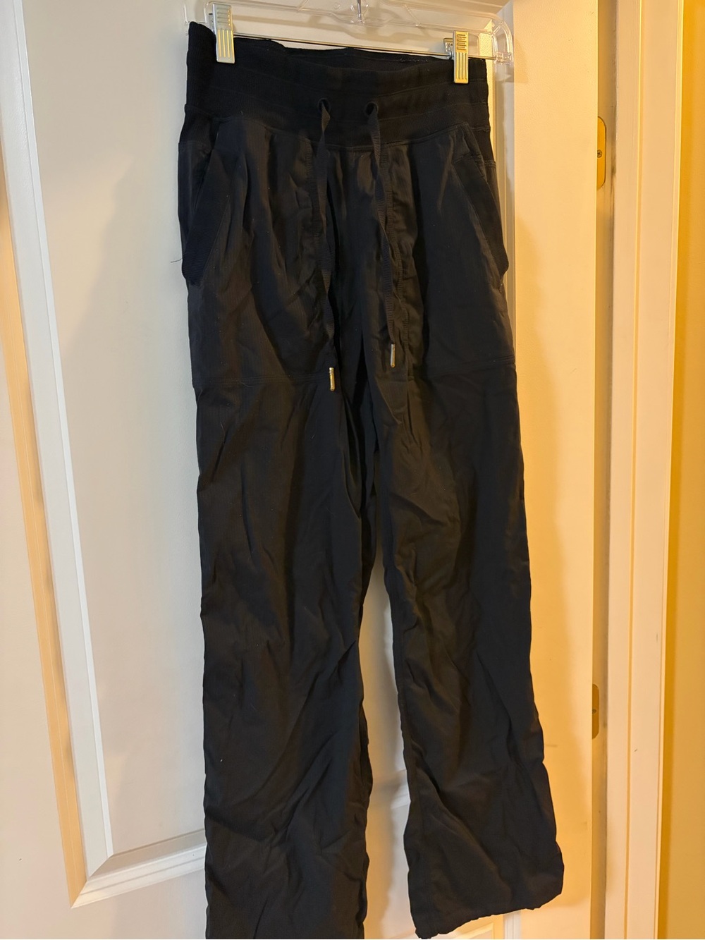 Lululemon dance studio pants size 4